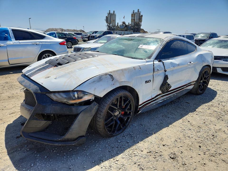 48770236 :رقم المزاد ، 1FA6P8CFXJ5136425 vin ، 2018 Ford Mustang مزاد بيع
