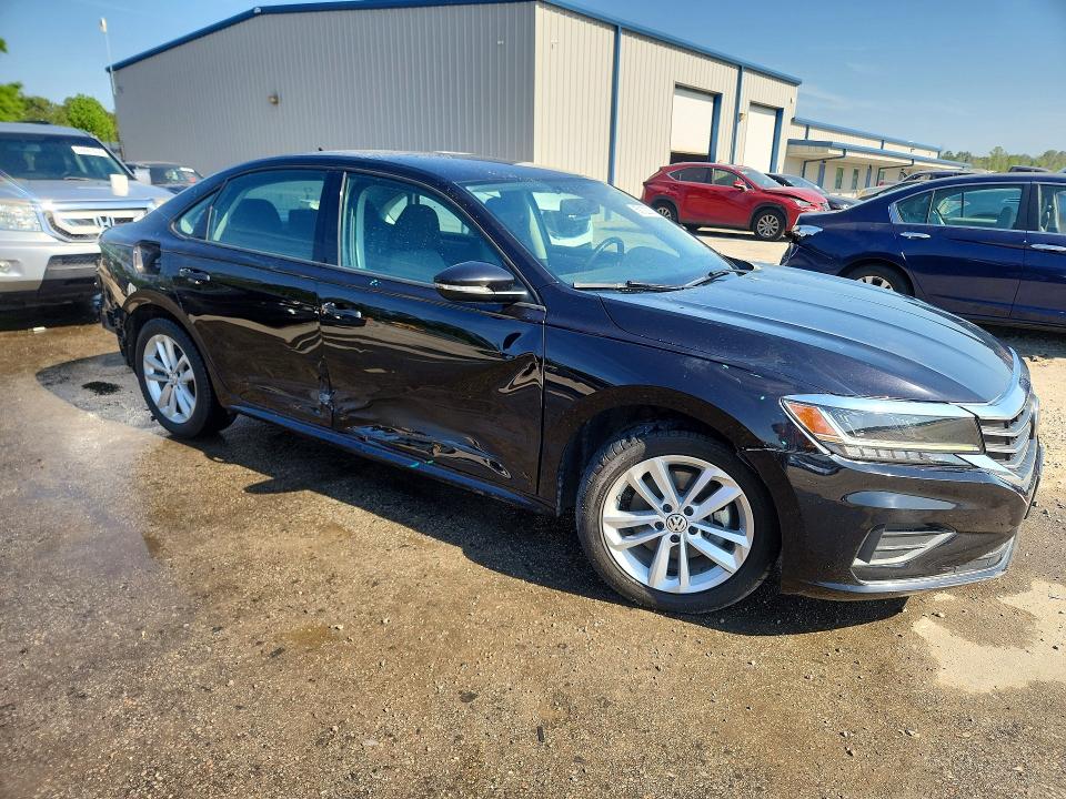 50122216 :رقم المزاد ، 1VWAA7A30MC002075 vin ، 2021 Volkswagen Passat مزاد بيع