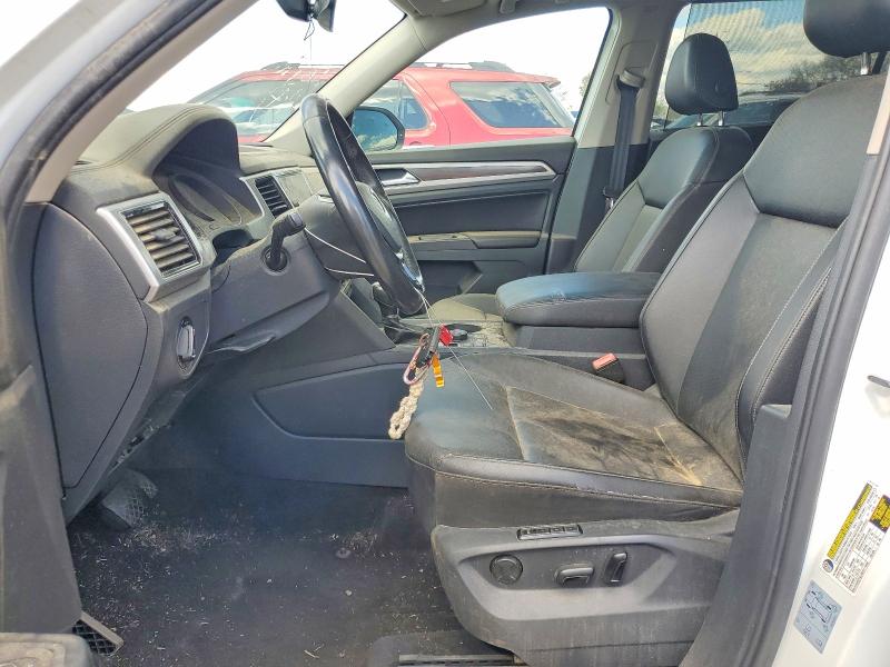 47934376 :رقم المزاد ، 1V2MR2CA7JC583852 vin ، 2018 Volkswagen Atlas مزاد بيع