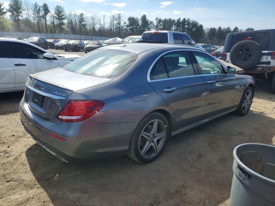 48201056 :رقم المزاد ، WDDZF4KB8JA314282 vin ، 2018 Mercedes-benz E مزاد بيع