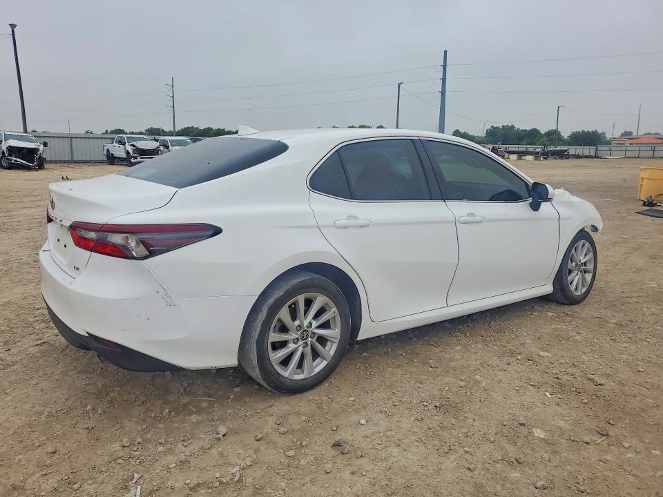 51798056 :رقم المزاد ، 4T1R11AK8RU218845 vin ، 2024 Toyota Camry مزاد بيع