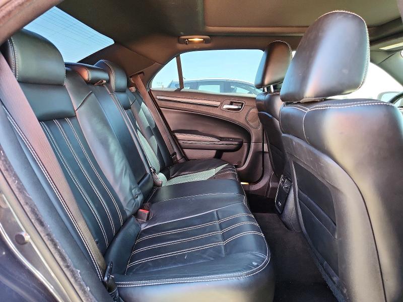 2016 Chrysler 300 მანქანა იყიდება აუქციონზე, vin: 2C3CCABG3GH175728, აუქციონის ნომერი: 51132326
