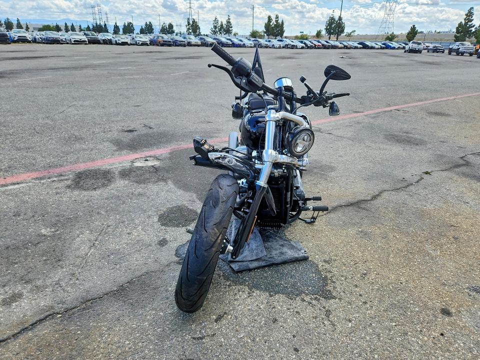 2025 Harley-davidson Fxbr მანქანა იყიდება აუქციონზე, vin: 1HD1YE926SB017387, აუქციონის ნომერი: 49801106