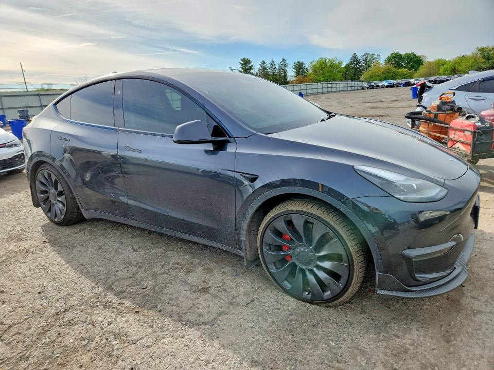 Продаж на аукціоні авто 2024 Tesla Model Y, vin: 7SAYGDEF7RF036790, номер лоту: 51730436