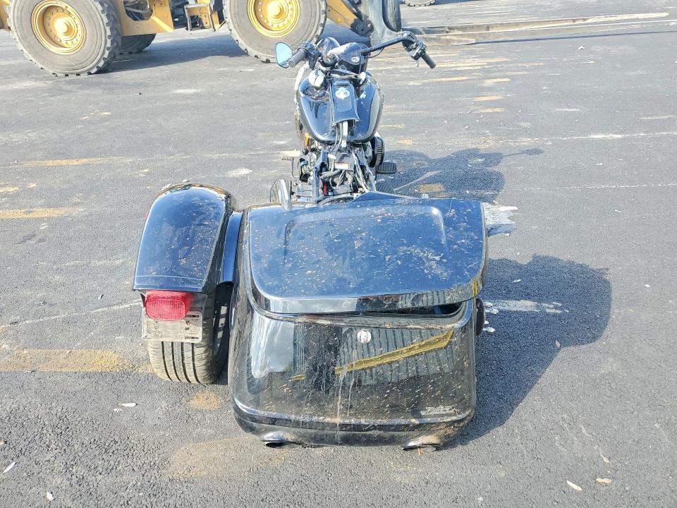 50313476 :رقم المزاد ، 1HD1MCP12PB861735 vin ، 2023 Harley Davidson Flrt مزاد بيع