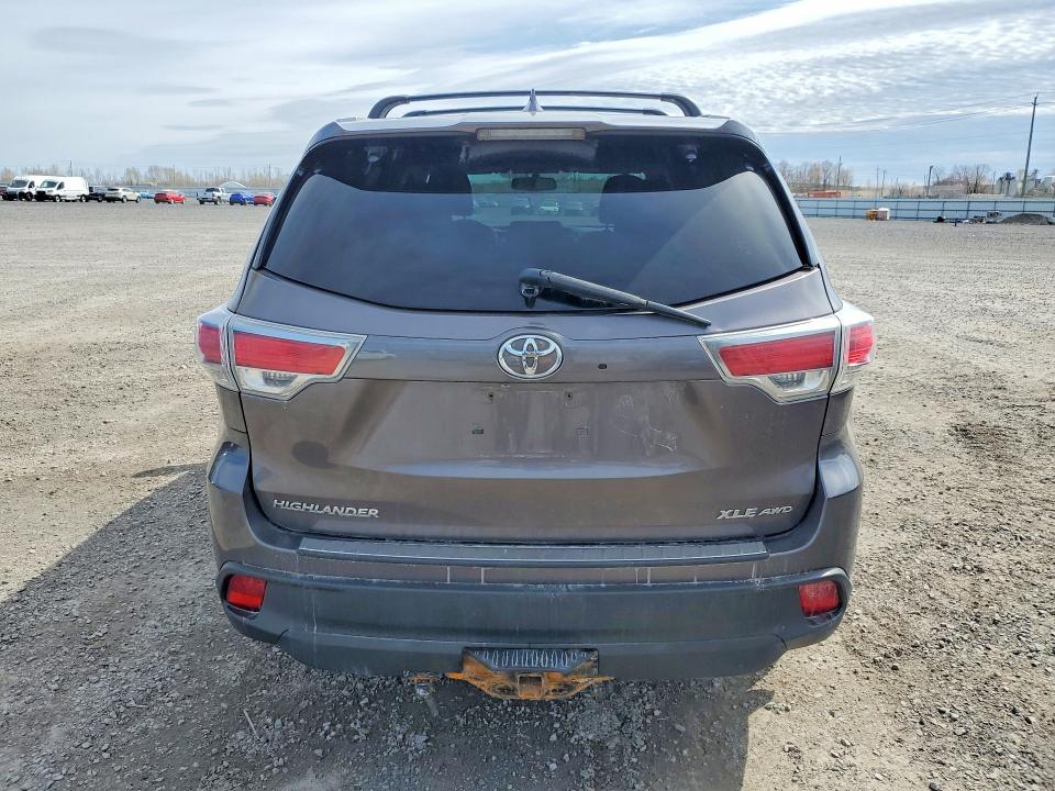 50980276 :رقم المزاد ، 5TDJKRFH6FS136753 vin ، 2015 Toyota Highlander مزاد بيع