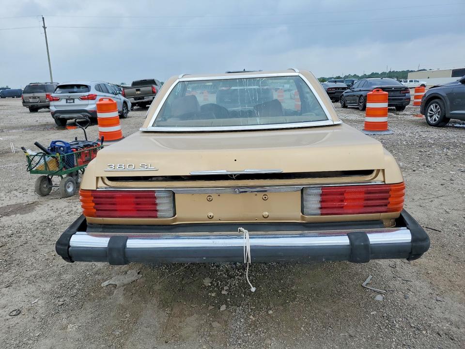 1982 Mercedes-benz 380 მანქანა იყიდება აუქციონზე, vin: WDBBA45A1CB013040, აუქციონის ნომერი: 51100346