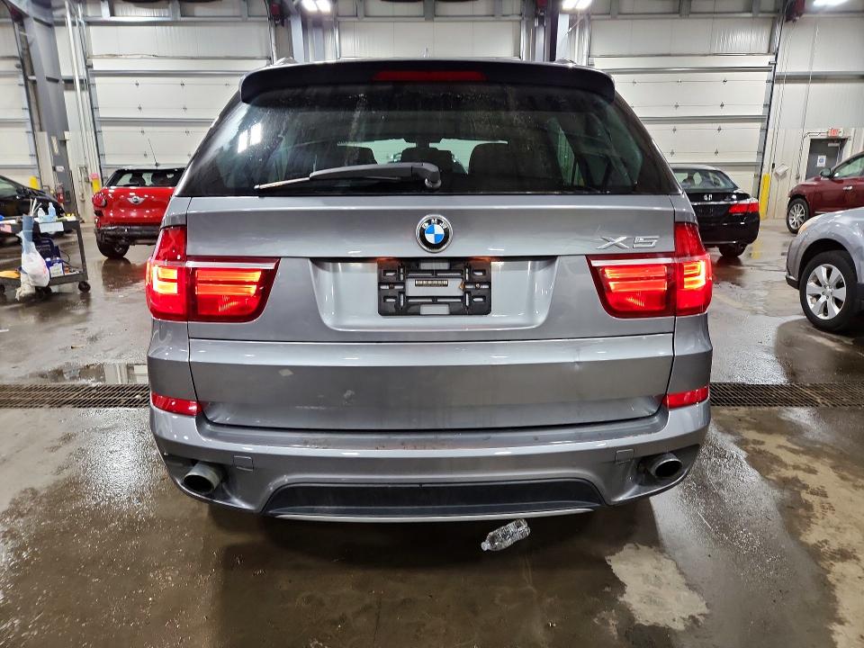 2011 Bmw X5 მანქანა იყიდება აუქციონზე, vin: 5UXZV4C57BL402993, აუქციონის ნომერი: 51370136