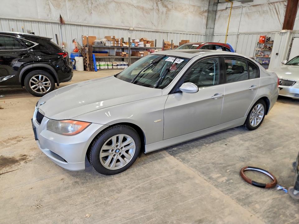 51144376 :رقم المزاد ، WBAVA33537KX77022 vin ، 2007 Bmw 328 مزاد بيع
