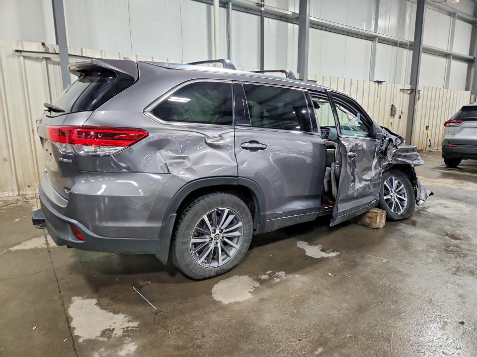 51717466 :رقم المزاد ، 5TDJGRFH9HS031192 vin ، 2017 Toyota Highlander Hybrid مزاد بيع