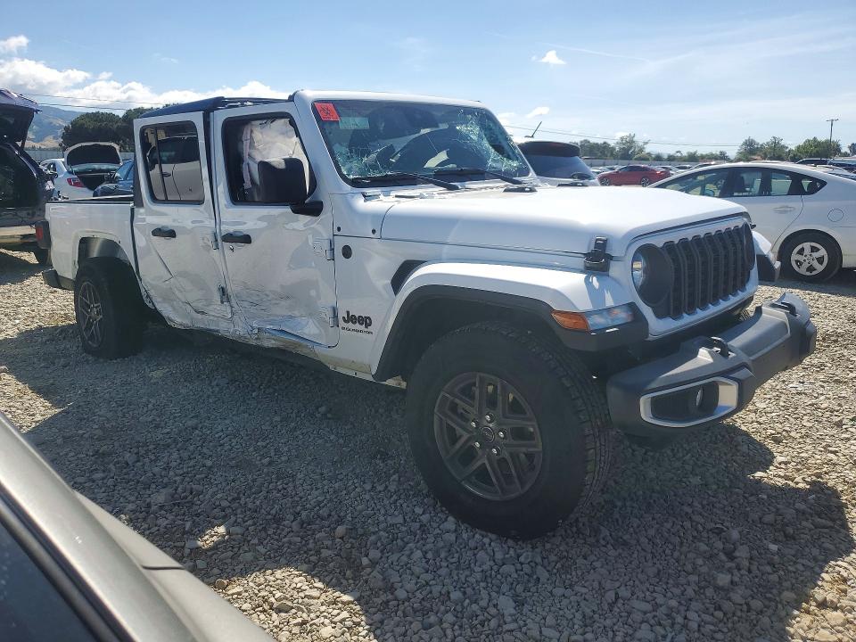 Продаж на аукціоні авто 2024 Jeep Gladiator, vin: 1C6HJTAG2RL105817, номер лоту: 51021026