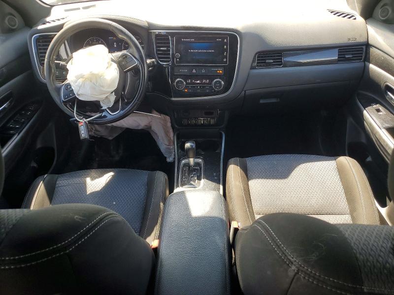 Продаж на аукціоні авто 2018 Mitsubishi Outlander, vin: JA4AZ3A38JZ067831, номер лоту: 51112346