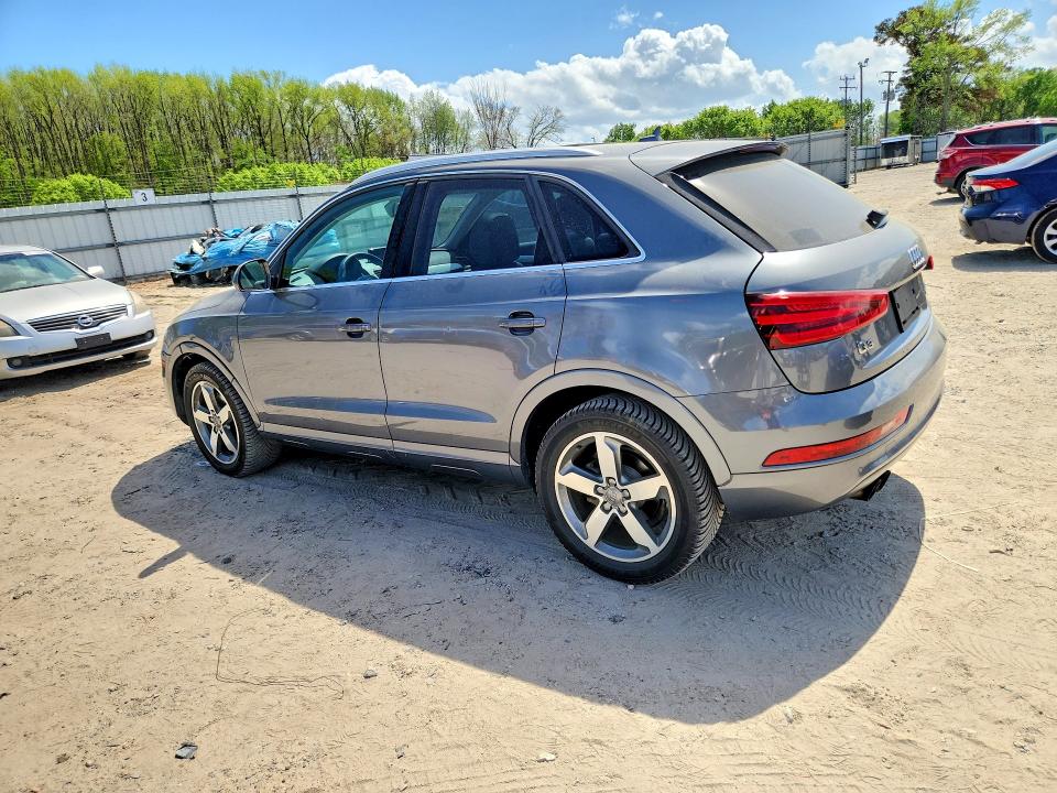 2015 Audi Q3 მანქანა იყიდება აუქციონზე, vin: WA1GFCFS8FR011513, აუქციონის ნომერი: 48330876
