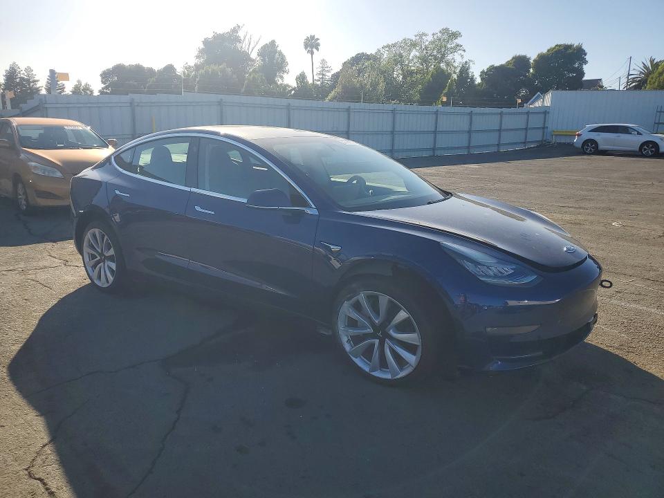 47959616 :رقم المزاد ، 5YJ3E1EB8LF746748 vin ، 2020 Tesla Model 3 مزاد بيع