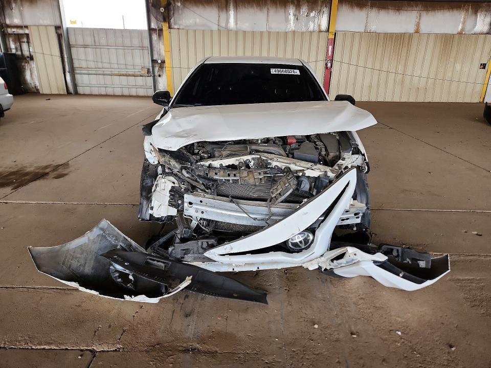 49668026 :رقم المزاد ، 4T1G11AK5LU944158 vin ، 2020 Toyota Camry مزاد بيع