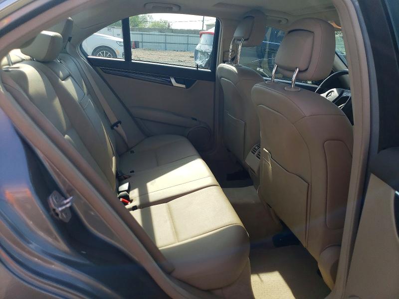 2012 Mercedes-benz C მანქანა იყიდება აუქციონზე, vin: WDDGF8BB3CF908816, აუქციონის ნომერი: 49944056