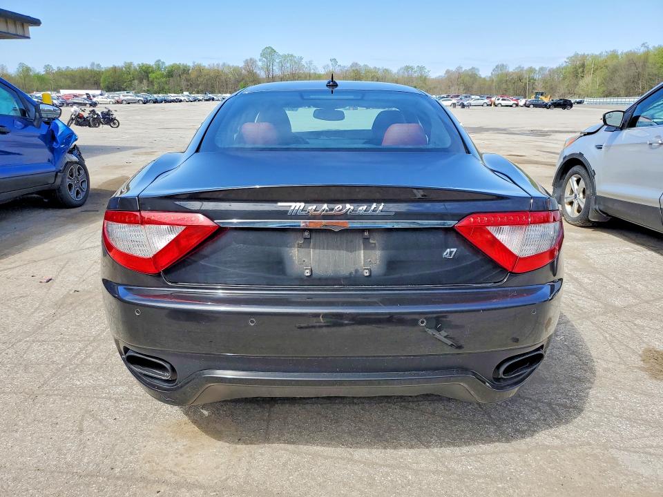 50570686 :رقم المزاد ، ZAM45KLA1B0055526 vin ، 2011 Maserati Granturismo مزاد بيع