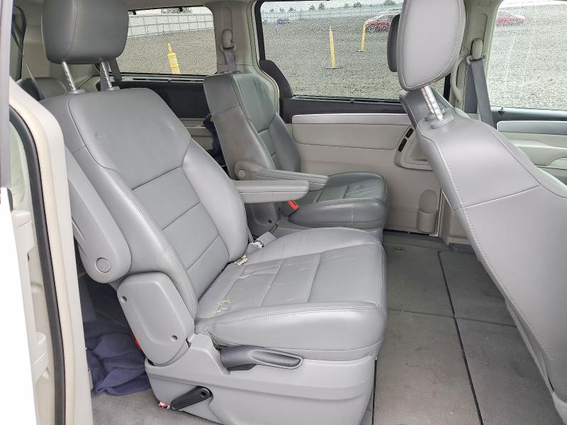 2009 Volkswagen Routan მანქანა იყიდება აუქციონზე, vin: 2V8HW54X89R608250, აუქციონის ნომერი: 49904366