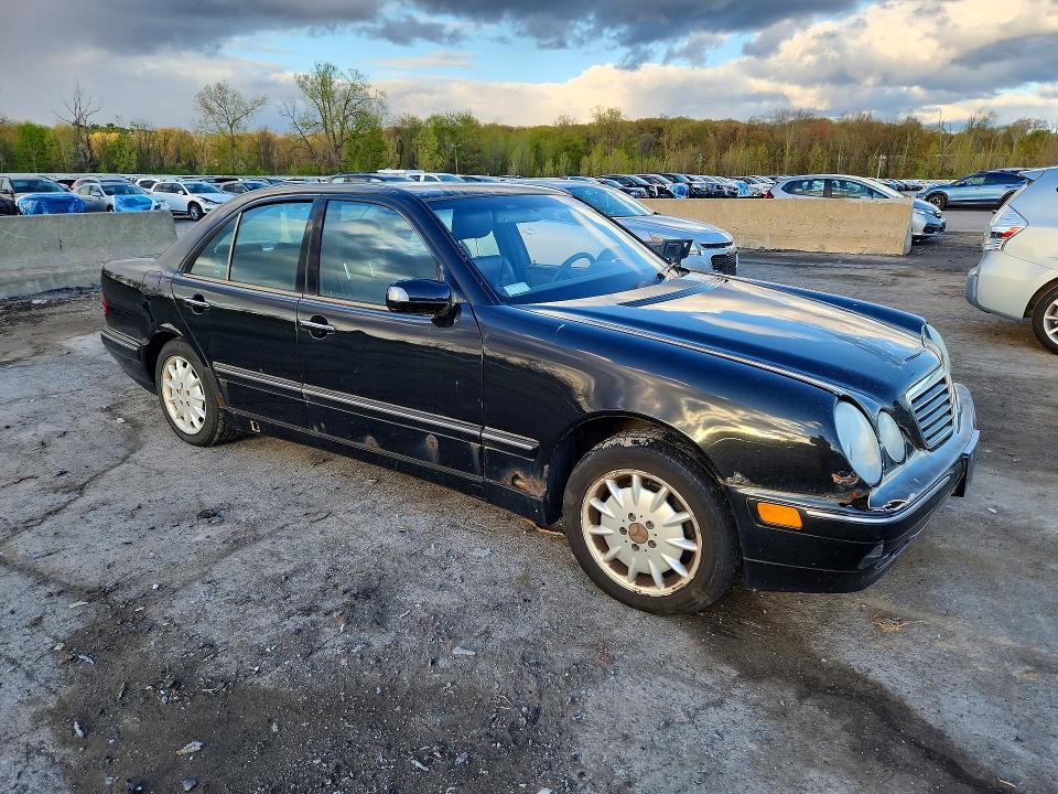 2001 Mercedes Benz E-class მანქანა იყიდება აუქციონზე, vin: WDBJF82J81X045086, აუქციონის ნომერი: 50523186