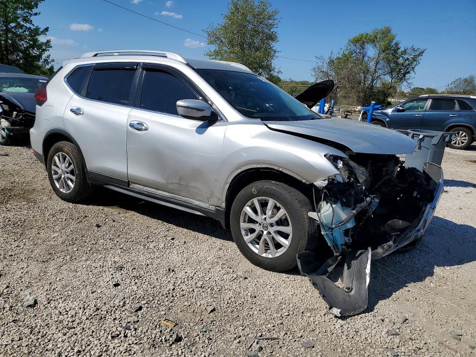 2018 Nissan Rogue მანქანა იყიდება აუქციონზე, vin: 5N1AT2MV4JC852781, აუქციონის ნომერი: 49883726