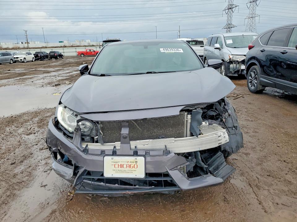 Aukcja sprzedaży 2018 Honda Civic, vin: 2HGFC3B31JH352772, numer aukcji: 49639336