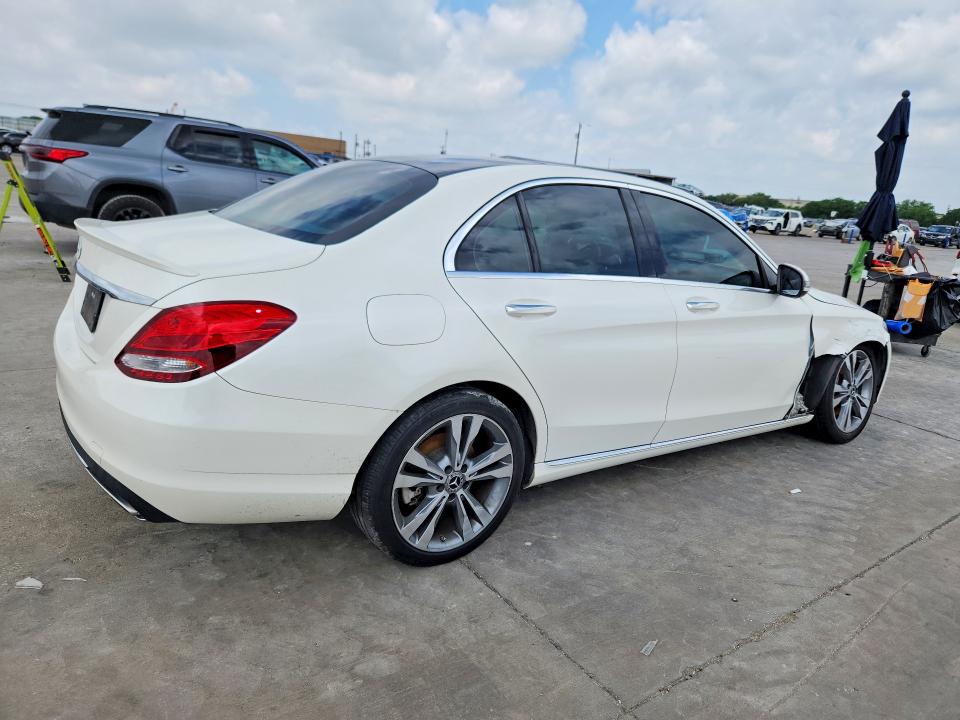 Продажа на аукционе авто 2017 Mercedes-benz C, vin: 55SWF4JBXHU222976, номер лота: 50936116