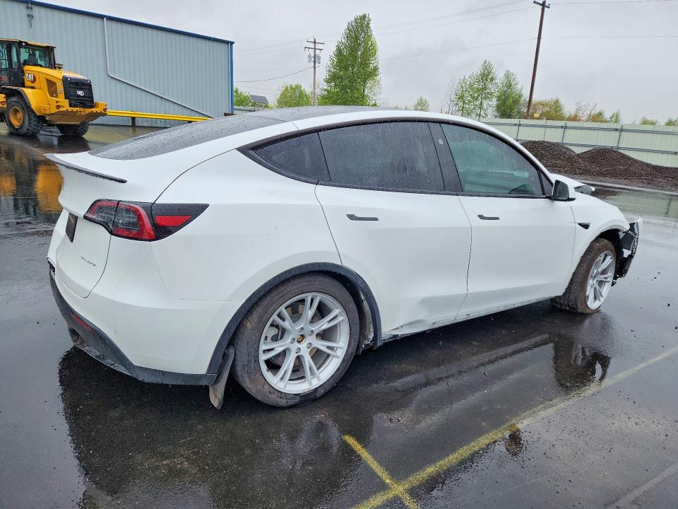 Продажа на аукционе авто 2023 Tesla Model Y, vin: 7SAYGDEEXPF815640, номер лота: 50428376