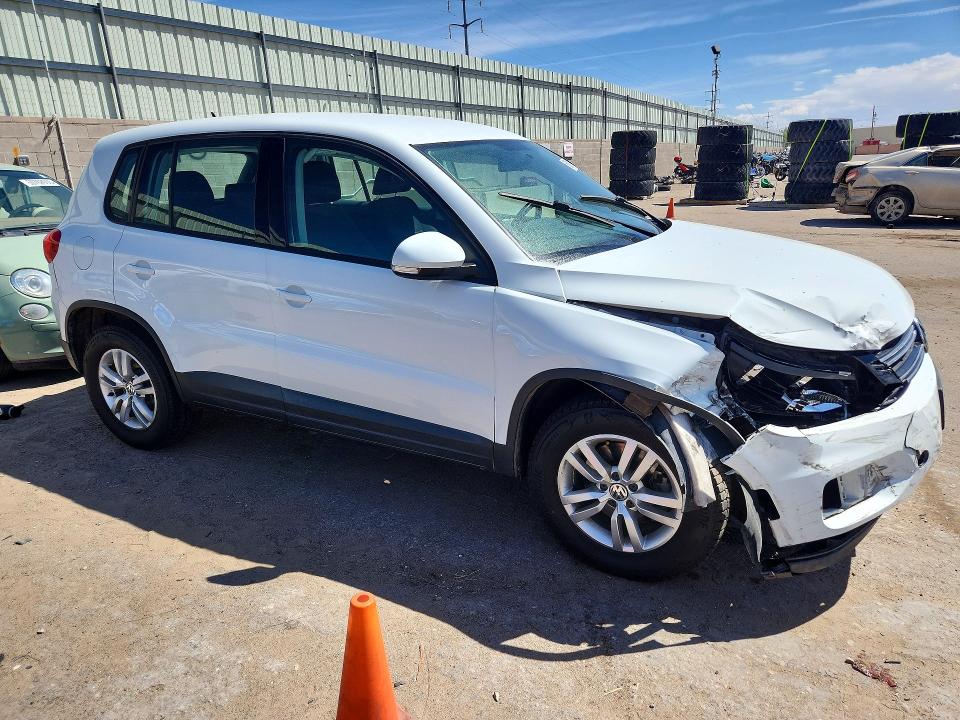 50811226 :رقم المزاد ، WVGAV3AX5EW562303 vin ، 2014 Volkswagen Tiguan مزاد بيع