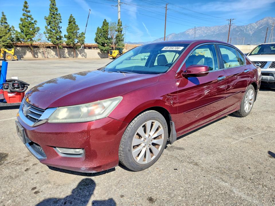48704706 :رقم المزاد ، 1HGCR2F88DA057401 vin ، 2013 Honda Accord مزاد بيع