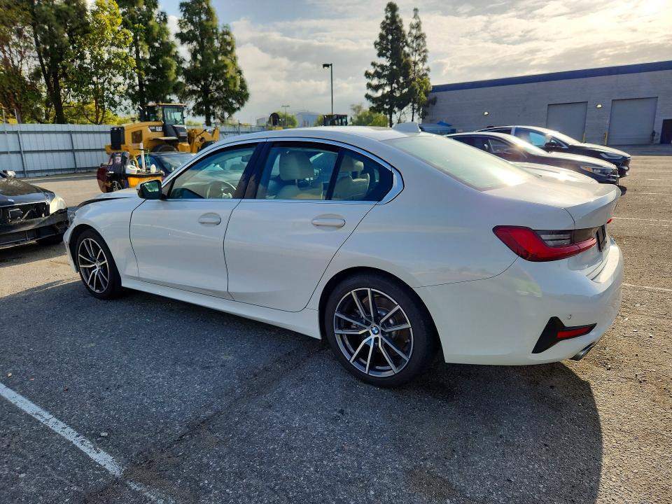 51404666 :رقم المزاد ، 3MW5R1J02L8B36363 vin ، 2020 Bmw 330i مزاد بيع