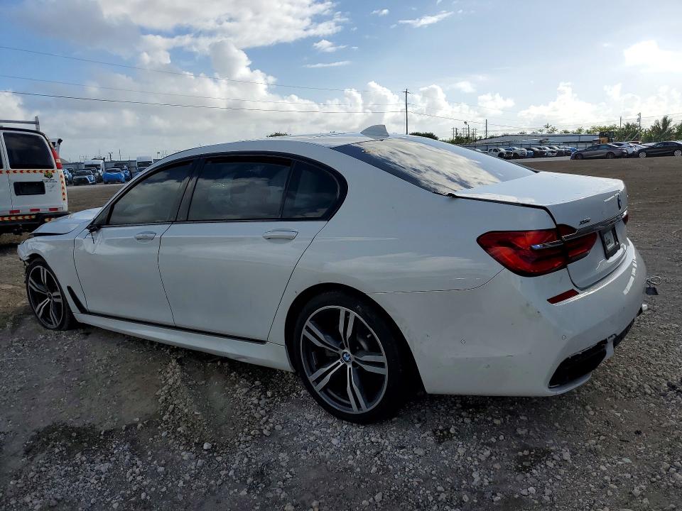 2017 Bmw 750 მანქანა იყიდება აუქციონზე, vin: WBA7F2C53HG421985, აუქციონის ნომერი: 48808776
