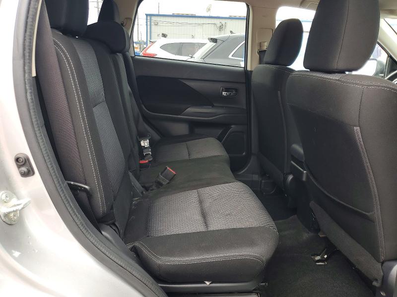 Продаж на аукціоні авто 2018 Mitsubishi Outlander, vin: JA4AD2A39JZ052618, номер лоту: 48877206