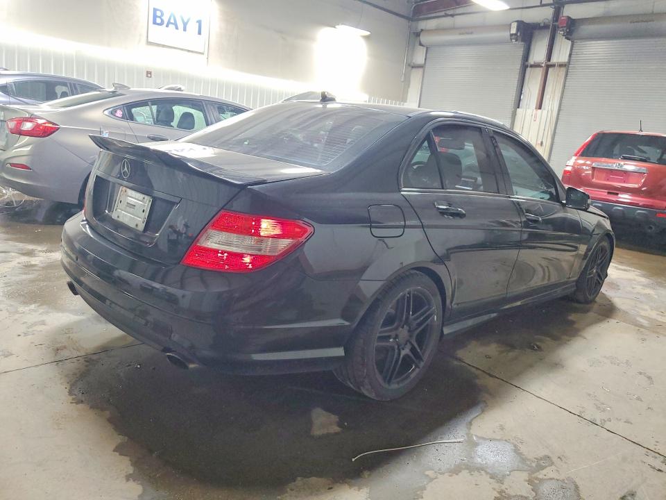 Продажа на аукционе авто 2010 Mercedes-benz C, vin: WDDGF8BB1AR127109, номер лота: 48579396