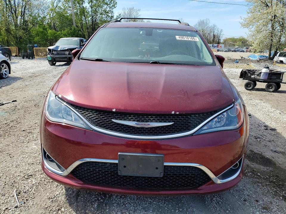 49010186 :رقم المزاد ، 2C4RC1BG1HR654411 vin ، 2017 Chrysler Pacifica مزاد بيع