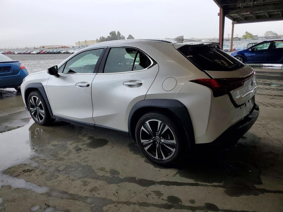 50521126 :رقم المزاد ، JTHP3JBH9L2021905 vin ، 2020 Lexus Ux مزاد بيع