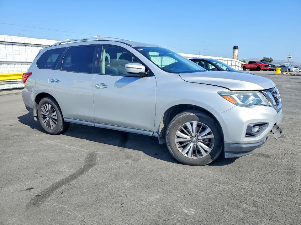 51532766 :رقم المزاد ، 5N1DR2MM1HC900444 vin ، 2017 Nissan Pathfinder مزاد بيع