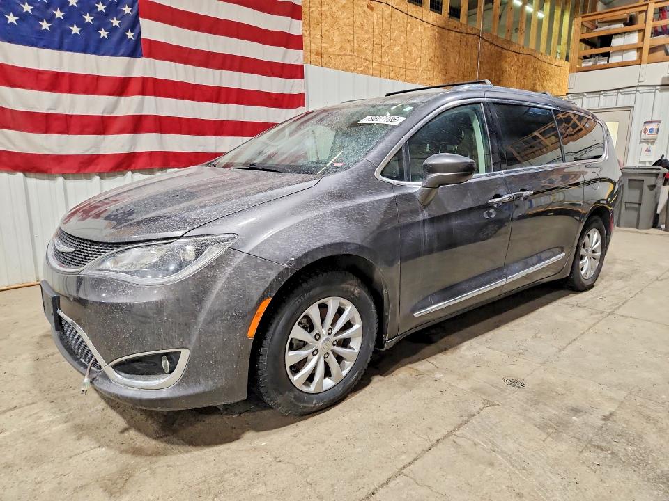 2018 Chrysler Pacifica მანქანა იყიდება აუქციონზე, vin: 2C4RC1BG1JR142864, აუქციონის ნომერი: 49667406
