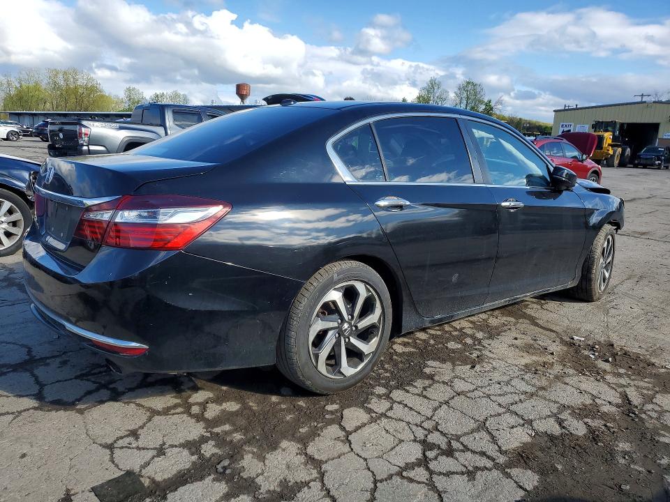 52007466 :رقم المزاد ، 1HGCR2F76GA009388 vin ، 2016 Honda Accord مزاد بيع