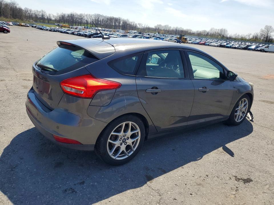 48417346 :رقم المزاد ، 1FADP3K25FL273686 vin ، 2015 Ford Focus مزاد بيع