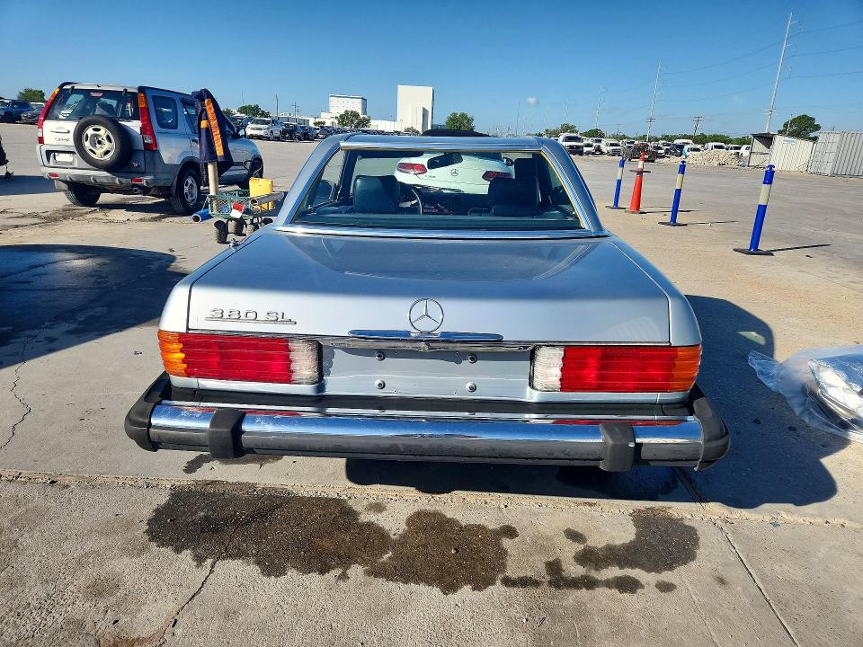 1984 Mercedes-benz 380 მანქანა იყიდება აუქციონზე, vin: WDBBA45A6EA004455, აუქციონის ნომერი: 49143846