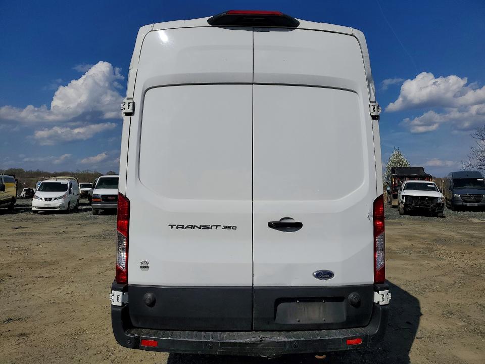 48462046 :رقم المزاد ، 1FTBW3X88MKB03214 vin ، 2021 Ford Transit مزاد بيع