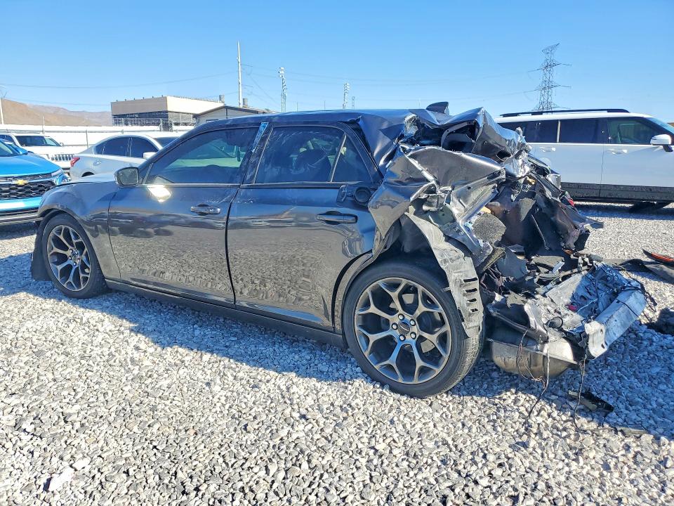 50351056 :رقم المزاد ، 2C3CCABGXJH253929 vin ، 2018 Chrysler 300 مزاد بيع