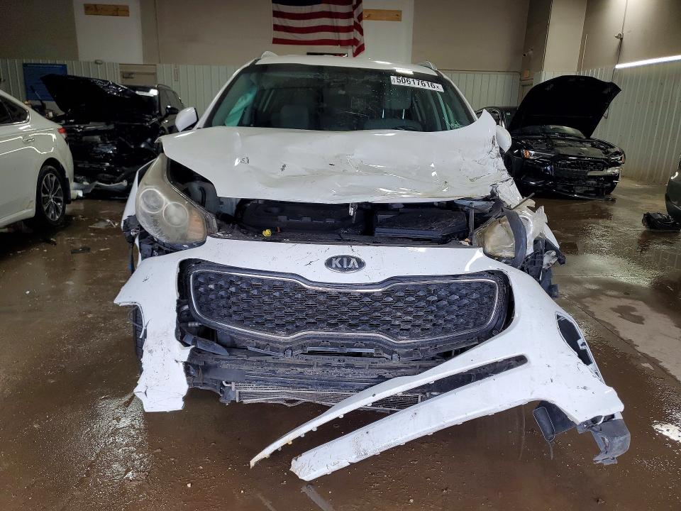 50617616 :رقم المزاد ، KNDPM3AC8H7233270 vin ، 2017 Kia Sportage مزاد بيع