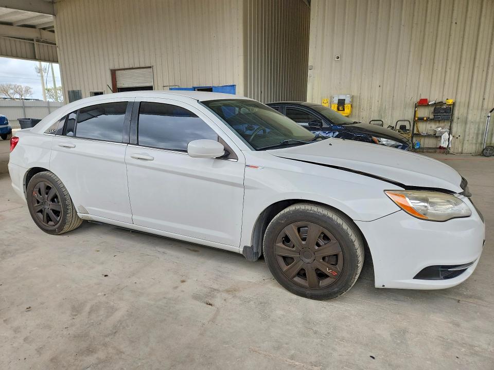 48738606 :رقم المزاد ، 1C3CCBAB6CN298520 vin ، 2012 Chrysler 200 مزاد بيع
