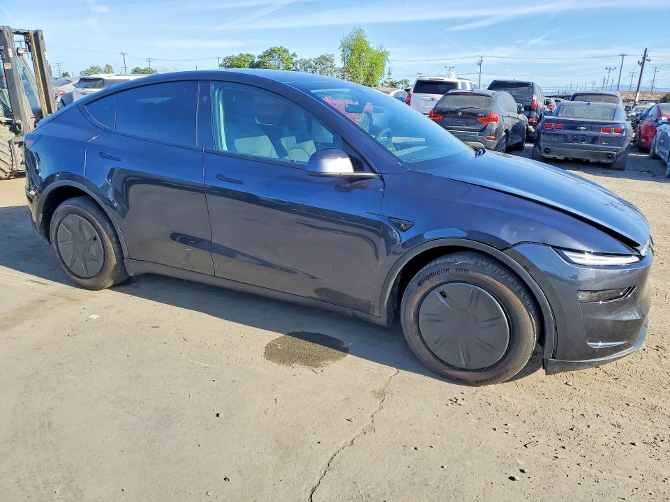50976586 :رقم المزاد ، 7SAYGDED2TA586059 vin ، 2026 Tesla Model Y مزاد بيع