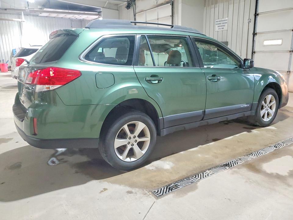 2014 Subaru Outback მანქანა იყიდება აუქციონზე, vin: 4S4BRBACXE3300780, აუქციონის ნომერი: 50771376
