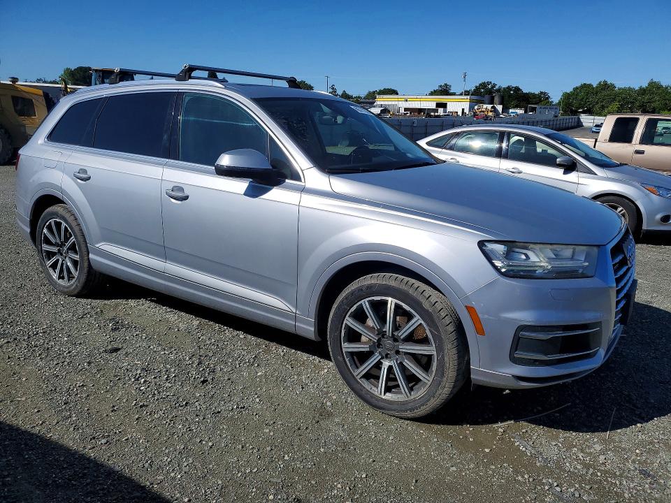 48311756 :رقم المزاد ، WA1VAAF76HD001469 vin ، 2017 Audi Q7 مزاد بيع