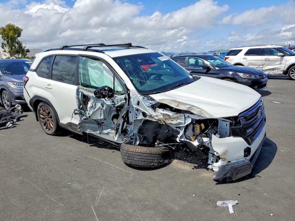 2026 Subaru Forester მანქანა იყიდება აუქციონზე, vin: 4S4SLDH67T3009406, აუქციონის ნომერი: 50745296
