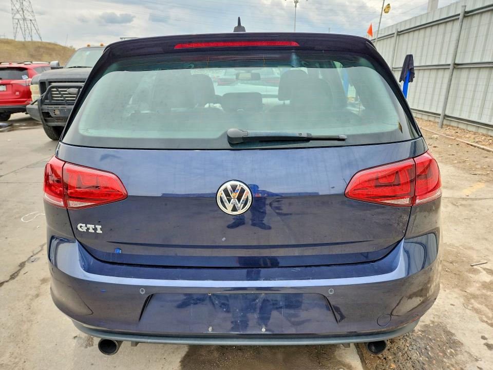 2015 Volkswagen Gti მანქანა იყიდება აუქციონზე, vin: 3VW4T7AU9FM070246, აუქციონის ნომერი: 49475656