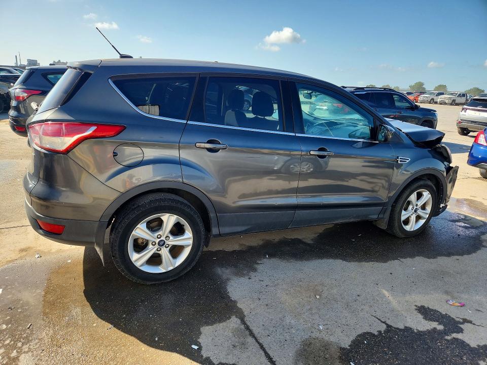 2015 Ford Escape მანქანა იყიდება აუქციონზე, vin: 1FMCU0G70FUA49264, აუქციონის ნომერი: 50163866